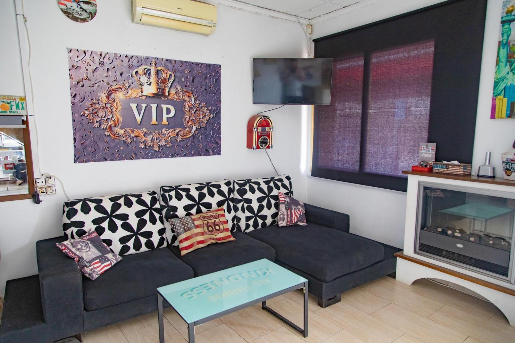 Hostal Virginia Фаварета Экстерьер фото