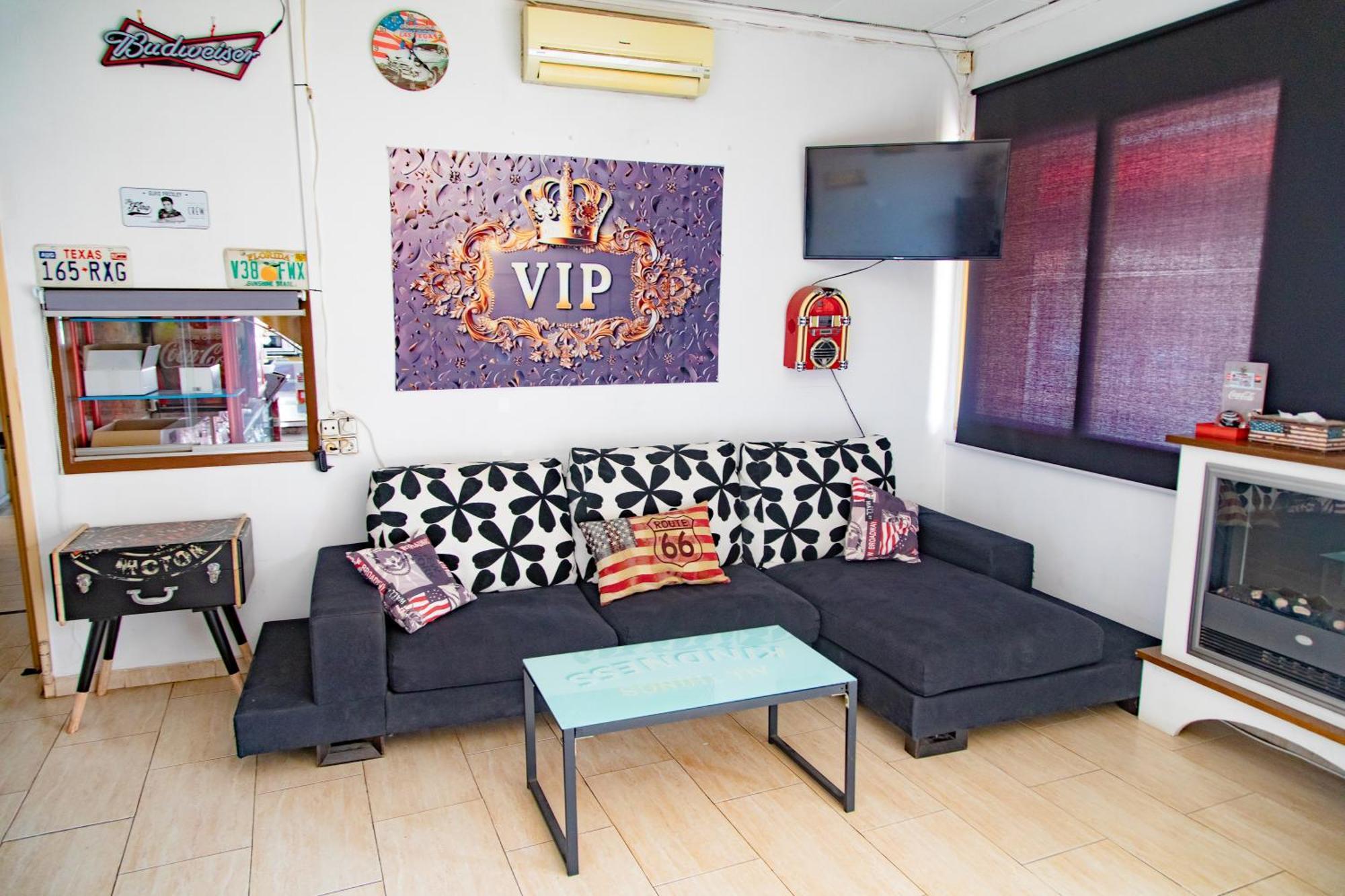 Hostal Virginia Фаварета Экстерьер фото